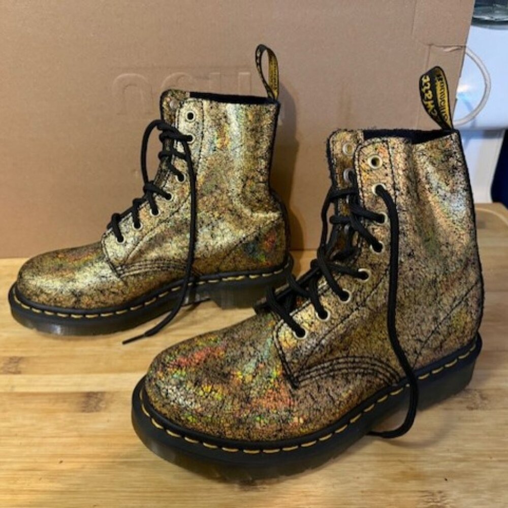 Dr. Martens Cracked Gold 1460 Pascal Lace-Up Boots - NWOT - Picture 13 of 16